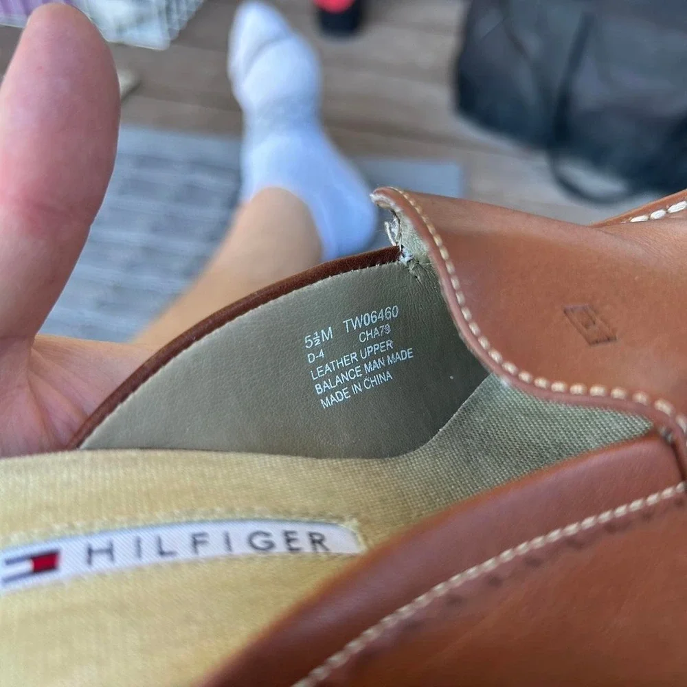 Tommy Hilfiger Brown Leather Mule Heels Size 5.5M 🤎 - Picture 7 of 8